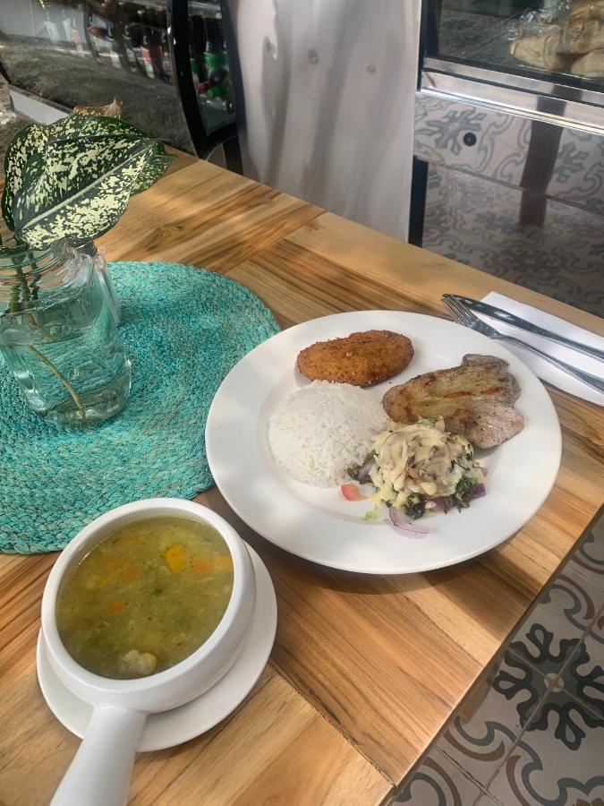Hotel Casa Las Palmas 麦德林 外观 照片